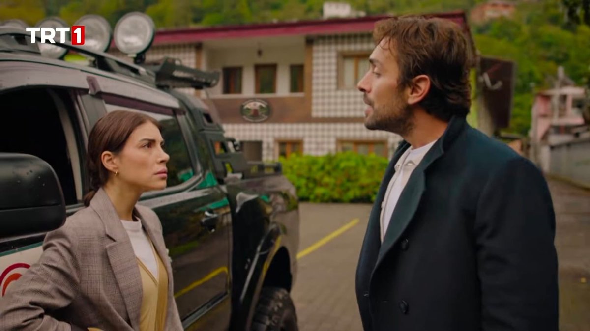 esterand_z's tweet photo. “Sen kurban ol bize” ❤️‍🩹🐏🐐🐑🩸
#EsDil #TaşacakBuDeniz https://t.co/dS0Iwhx64b