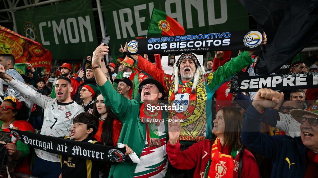 "We're not a serious football country until we do that, like!" 😅

We hereby support Heimir's movement to boot away fans from one of the Aviva Stadium's prime positions.

Spotify: open.spotify.com/episode/4IDtIw…

YouTube: youtube.com/watch?v=tI-sa4…

#COYBIG | <a href="/ffrench1967/">James ffrench</a> | <a href="/Dylan_Hudson_/">Dylan Hudson</a>