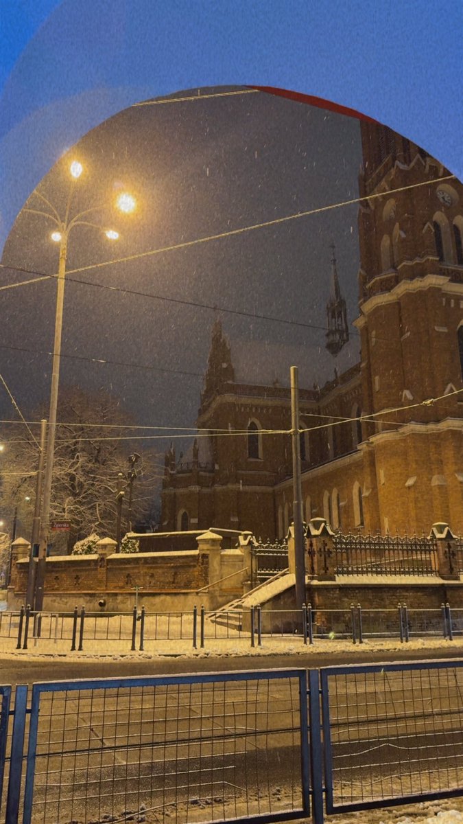 simsiara's tweet photo. @duaswhisper Łódź https://t.co/togR75QVbf