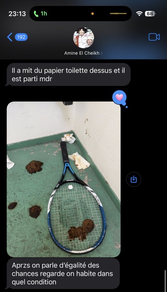 Akhisan_'s tweet image. Svp regardez mon shab vient de m’envoyer quoi j’ai les larmes aux yeux HAHAHAH