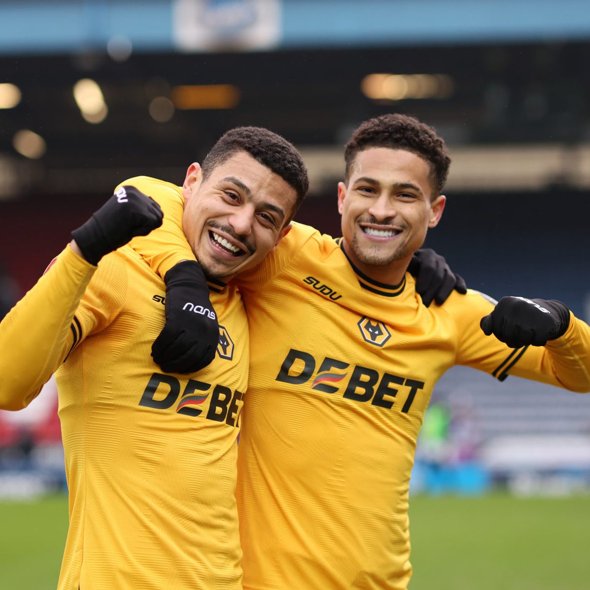 TalkingWolves's tweet image. Manchester United have been assessing the possibility of signing #Wolves midfielder Andre, as well as Joao Gomes, ahead of the January window.

📰 @ESPNFC | #WWFC