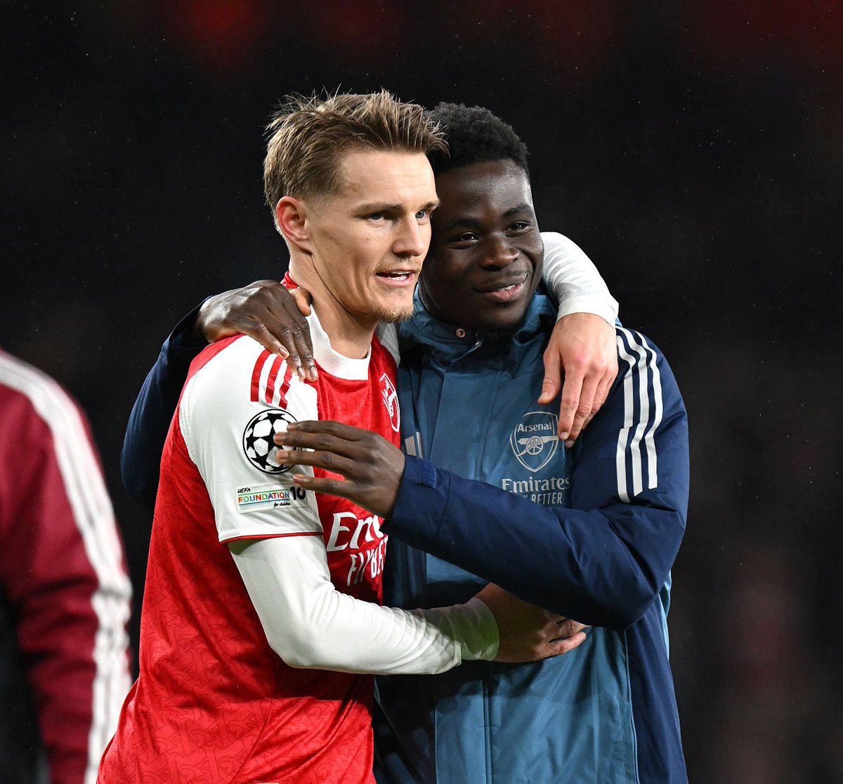 ArsenalBuzzCom's tweet image. 📸| Ødegaard and Saka ♥️ #afc