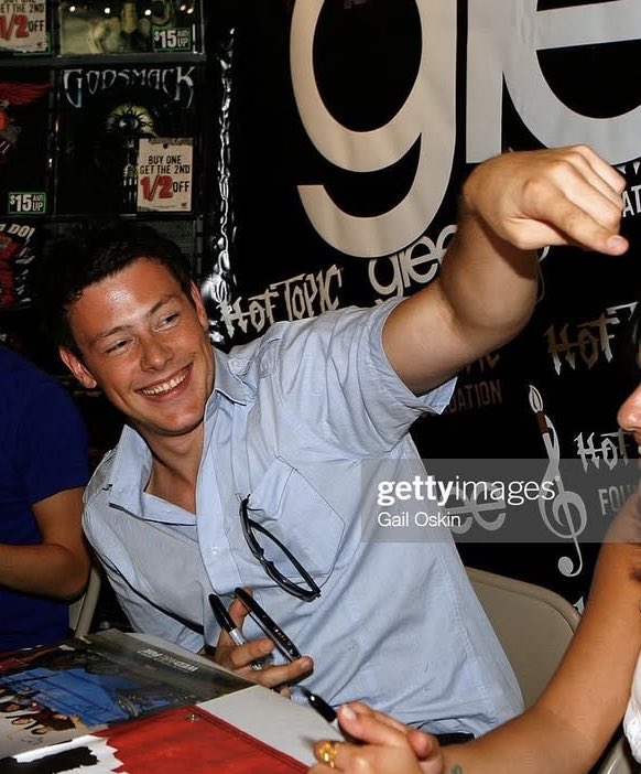 daily cory monteith 🤍 (@dailyymonteith) on Twitter photo 