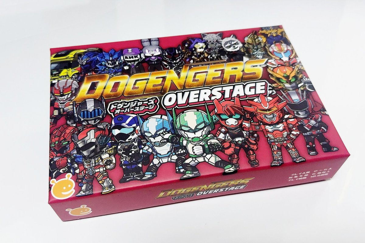 次回の #推尊Radio でも詳しくご紹介します～！！
新作ボドゲ『DOGENGERS OVERSTAGE(#ドゲンジャーズ オーバーステージ)』！！！

“ヒーローショーの配役”をテーマにした協力型ゲームで、イラストもめちゃくちゃに可愛くて(全キャラ描き下ろし😳)遊べて飾れて最高…！！！

12/6(土)から発売です🫶🫶🫶