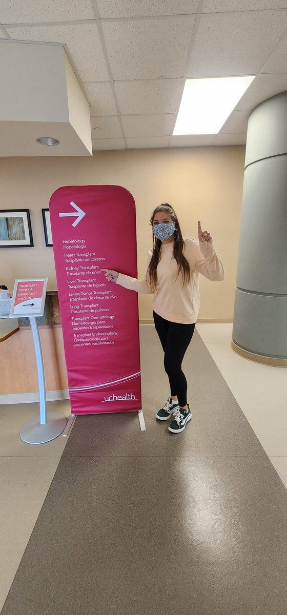CuteYetClumsy22's tweet photo. You guys! Today is my one year post transplant anniversary!! I can't believe it's been a year with my new bean!! Feeling blessed π₯°π #kidney #kidneytransplant #transplant #transplantrecipient https://t.co/9zmCE7uA9q