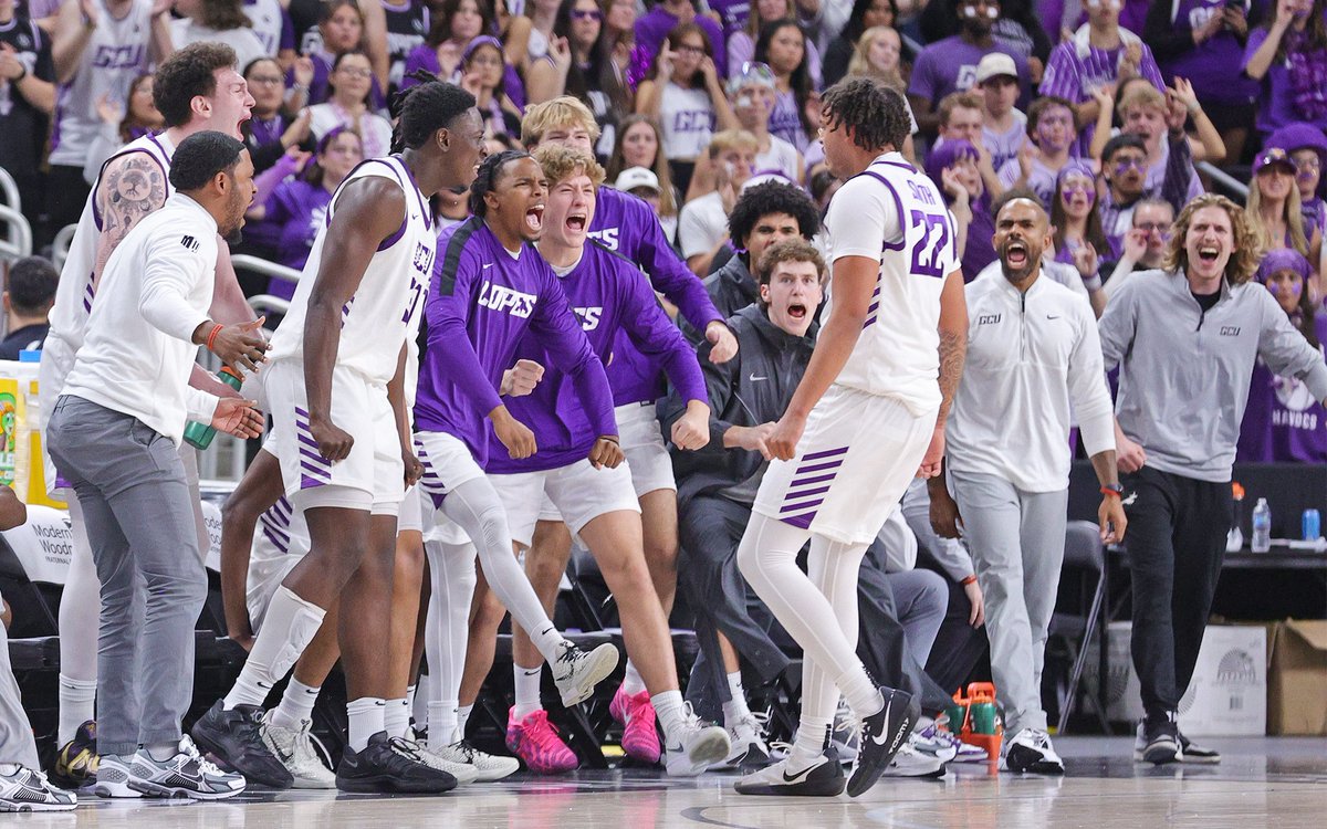 Davidkadlu's tweet photo. The Lopes outwork Utah 68-58 to advance to the championship game during the Acrisure Classic in Palm Desert, CA #lopesup #gcu_mbb https://t.co/mQ7u059UK5