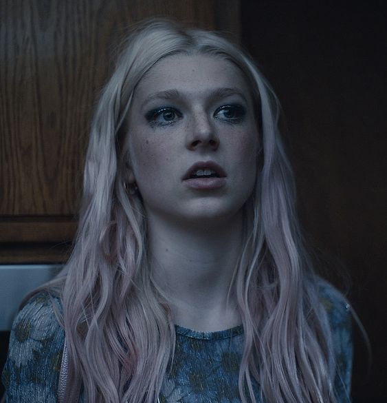 Meoweth___'s tweet image. Jules just went from my favourite character to &quot;Oh I hate this bitch.&quot; CAUSE HOW THE FUCK ARE U GONNA DO MY GIRL RUE LIKE THAT 
Look at this girl like come on 
#Euphoria #hunterschafer