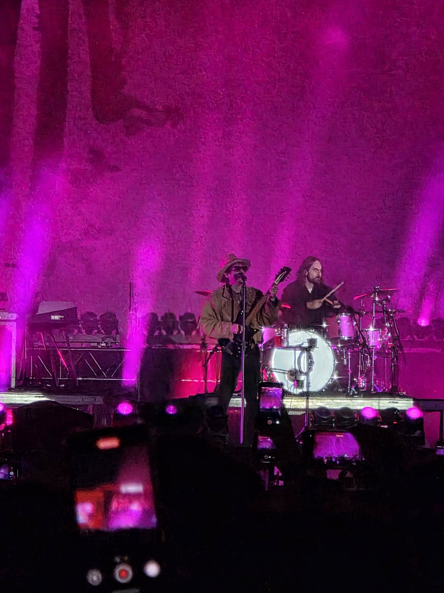 SINALTAC's tweet image. #Zoé rinden homenaje al #MemoRexCommander desde el #TecateComuna 👁