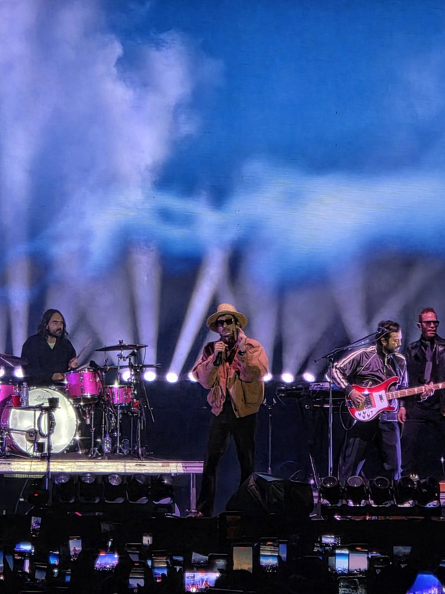 SINALTAC's tweet image. #Zoé rinden homenaje al #MemoRexCommander desde el #TecateComuna 👁