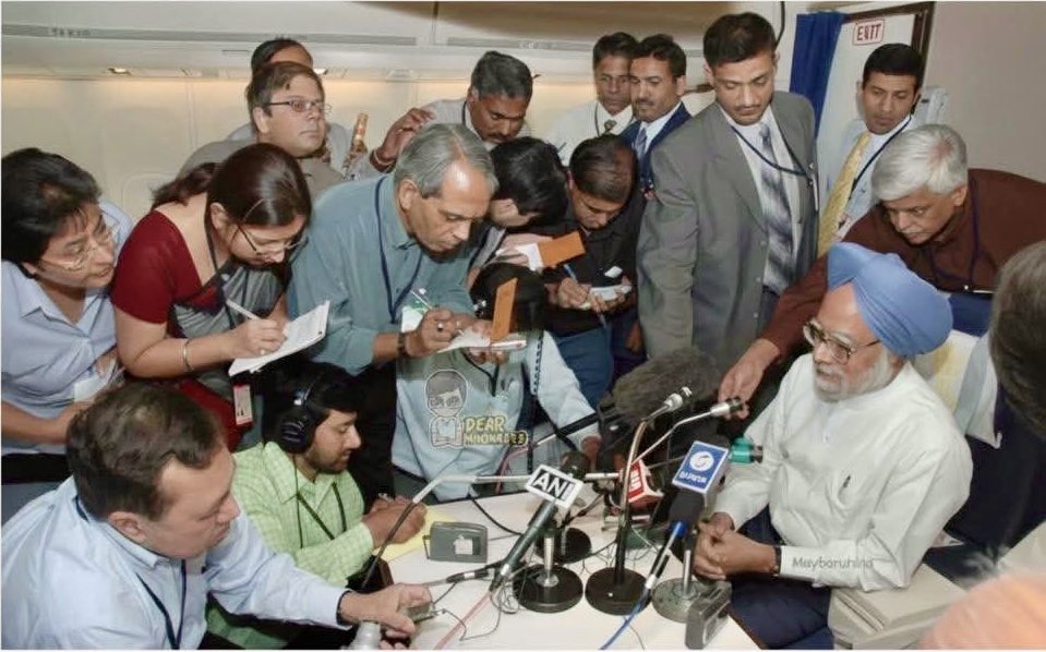 mrjethwani_'s tweet image. Deleted scene from Modi’s life 🤓