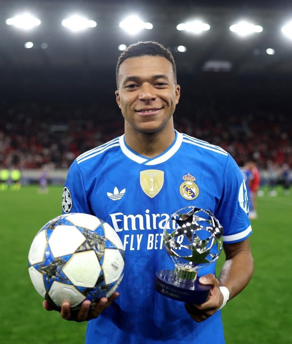 مبابي أفضل لاعب في المباراة #ريال_مدريد 
#ريال_مدريد_أولمبياكوس