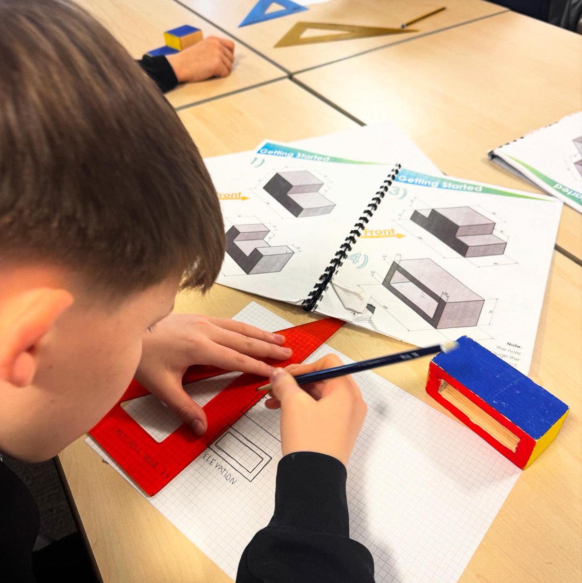 Mrs Nelson📚🔨💡 tweet media