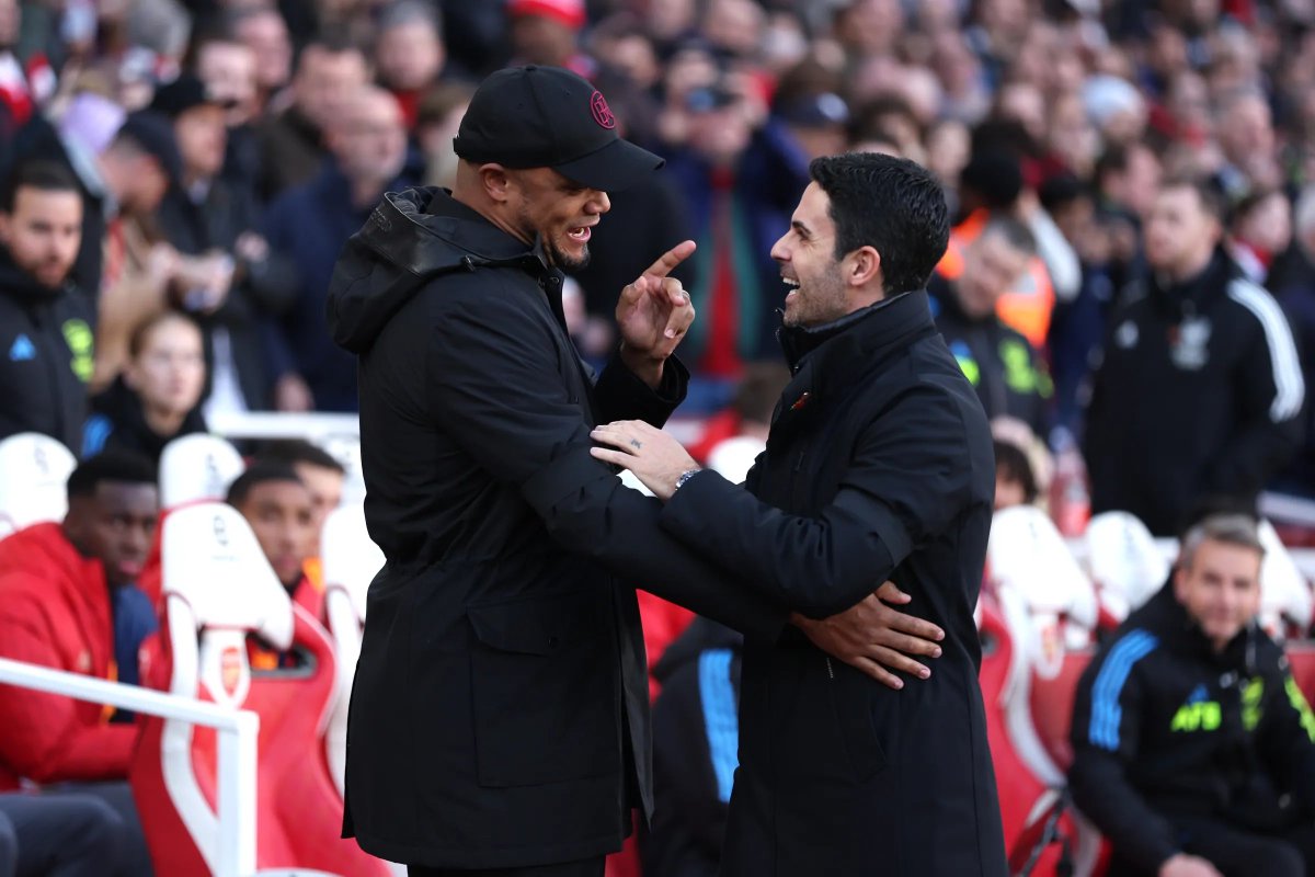 TouchlineX's tweet image. • Reporter: &quot;Is facing Mikel Arteta your toughest challenge this season?&quot;

🚨🗣️ Vincent Kompany: &quot;We&apos;ve worked together for almost 6 years, and we&apos;ve challenged each other a lot. He cares about everything.&quot; 

&quot;I think even the balls today at the Emirates Stadium, the ball boys…