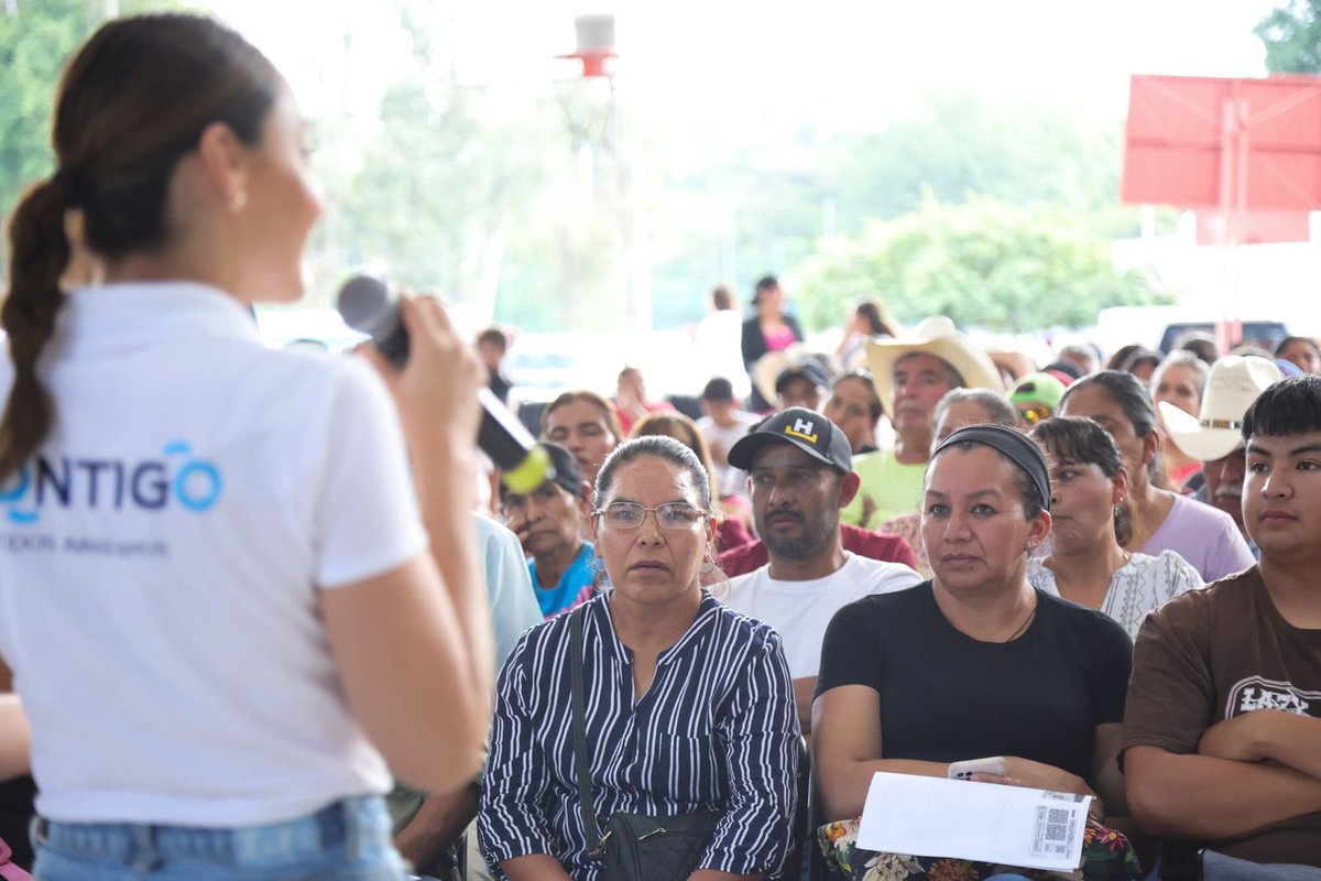 En el programa de Co-inversión Social se benefician a las familias con distintos productos que mejoran sus hogares. En Arroyo Seco hoy, más de 300 familias recibieron este apoyo. 🙌🏻