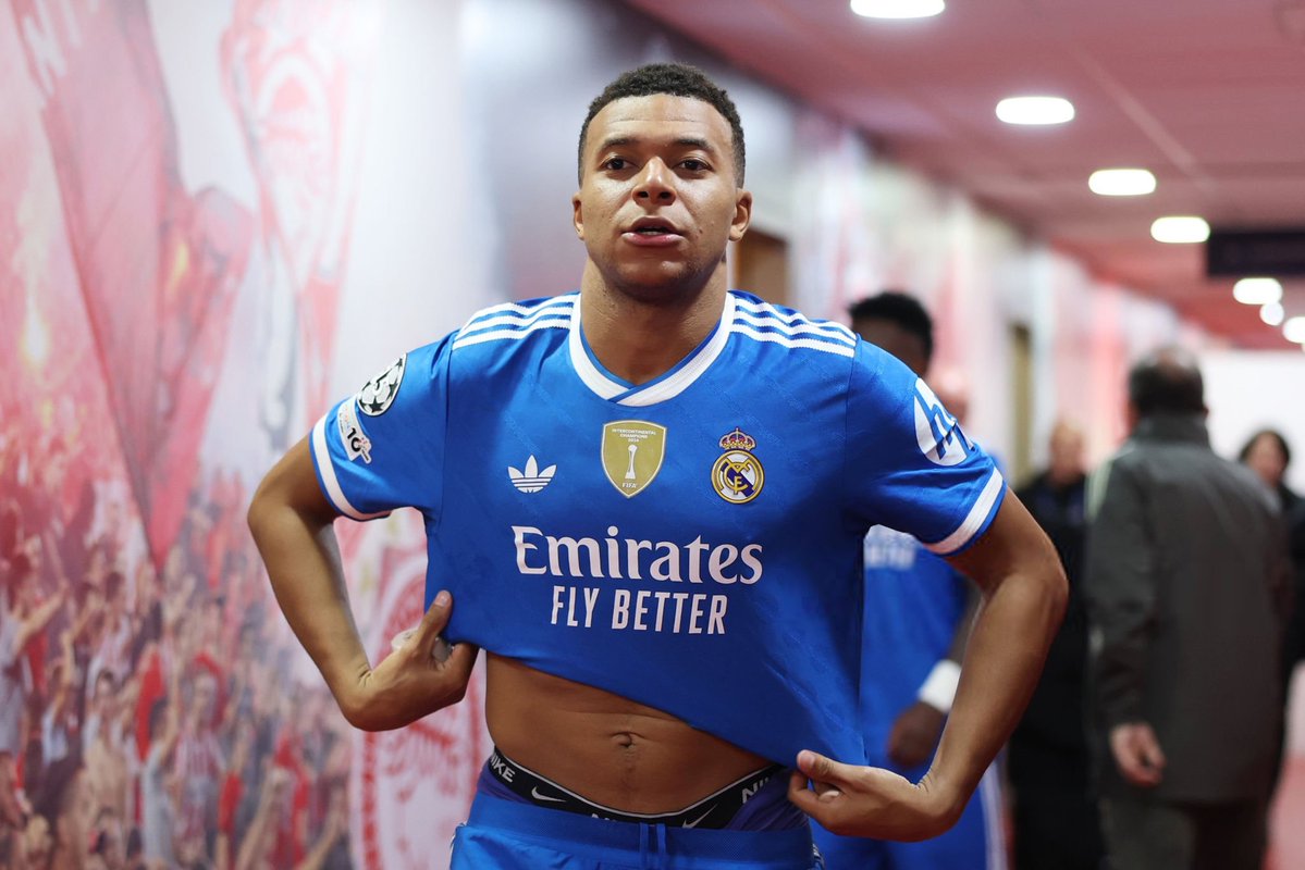 MadridUniversal's tweet image. ❗️ Camavinga: &quot;Kylian always scores. He didn&apos;t score in the last three matches, and today he scored four goals. He&apos;s a fantastic player.&quot;