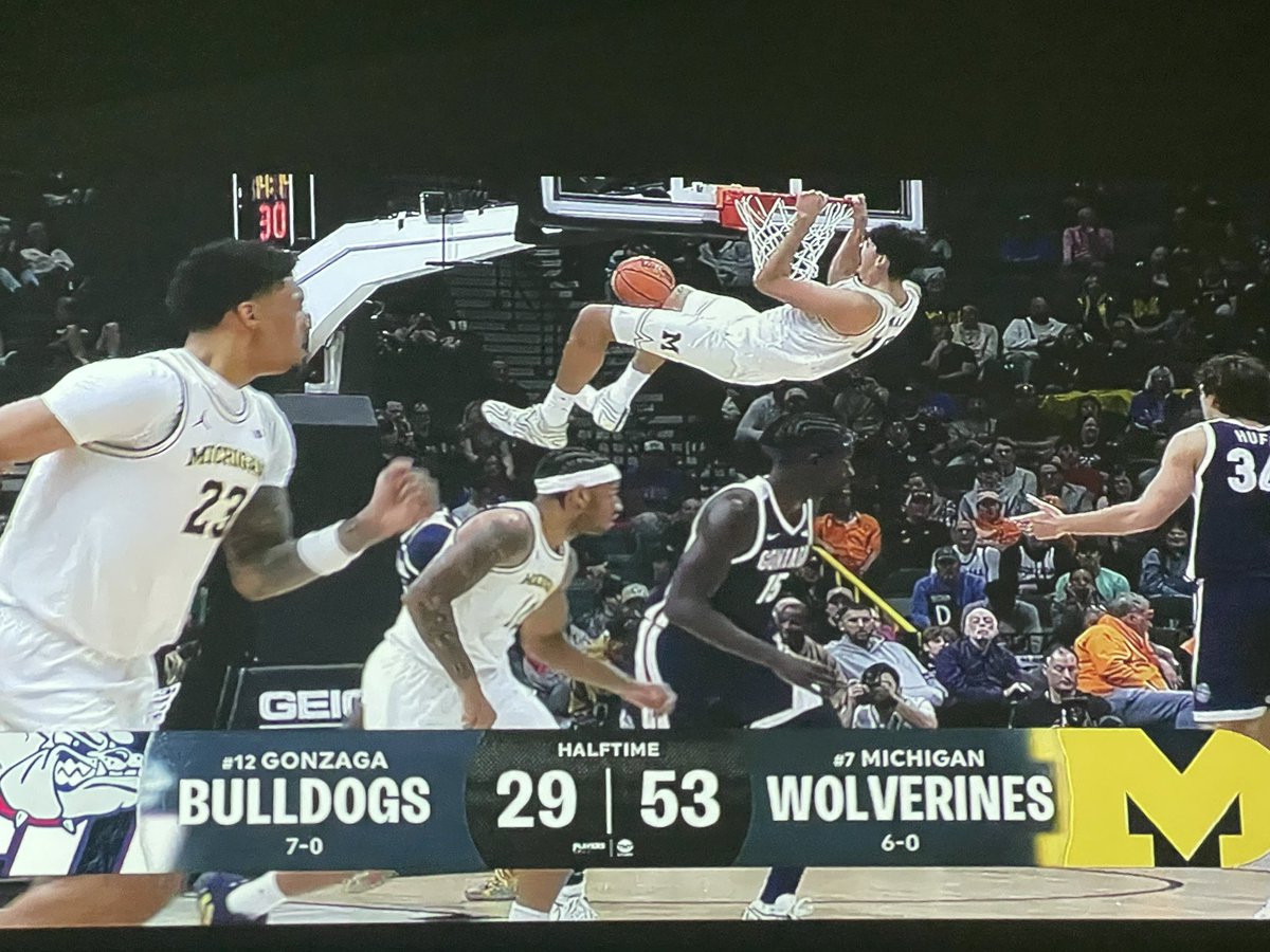 Agent127Wolv's tweet image. Smelling undefeated season