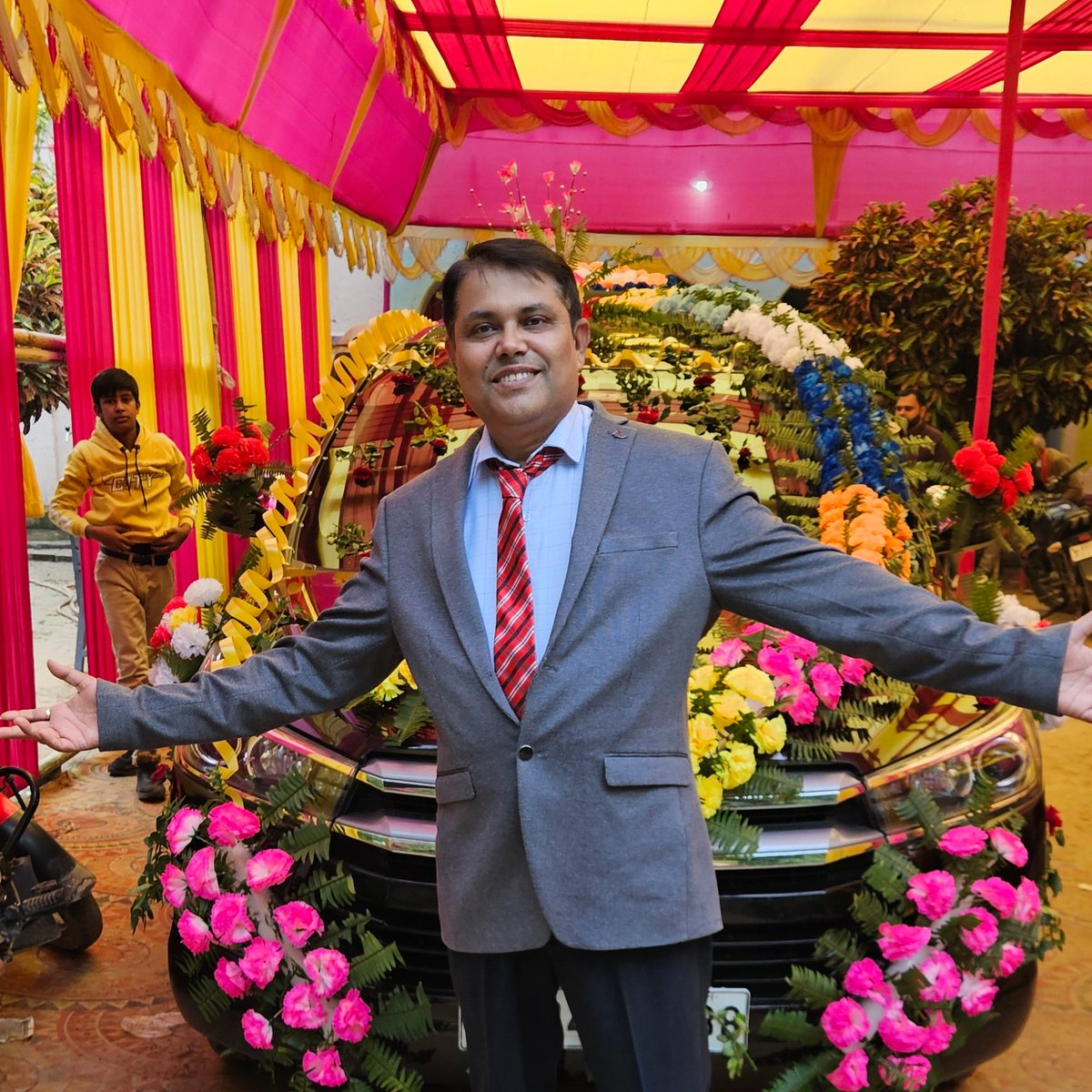 arun_pandey1's tweet image. एक 52 बुद्धि वाला ब्राह्मण 

जिसके दिल में यदुवंशी कृष्ण जी रहते हैं