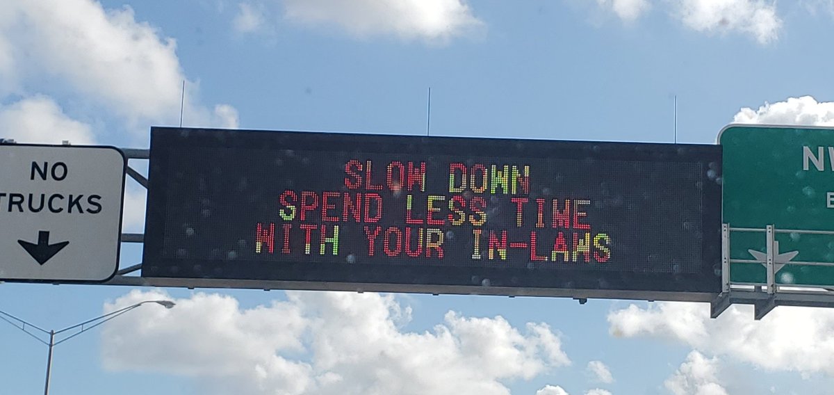 Middle Lane Marco tweet media