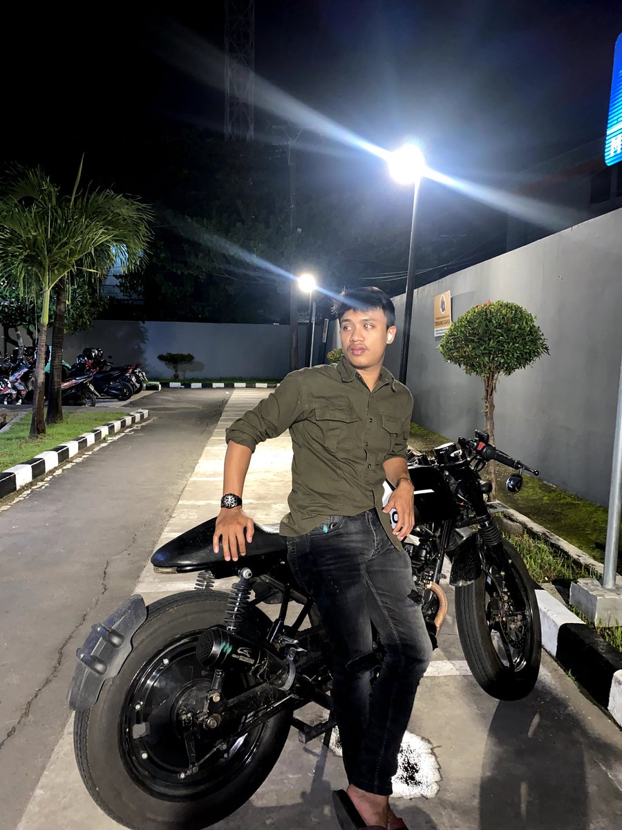 Official BS tweet media