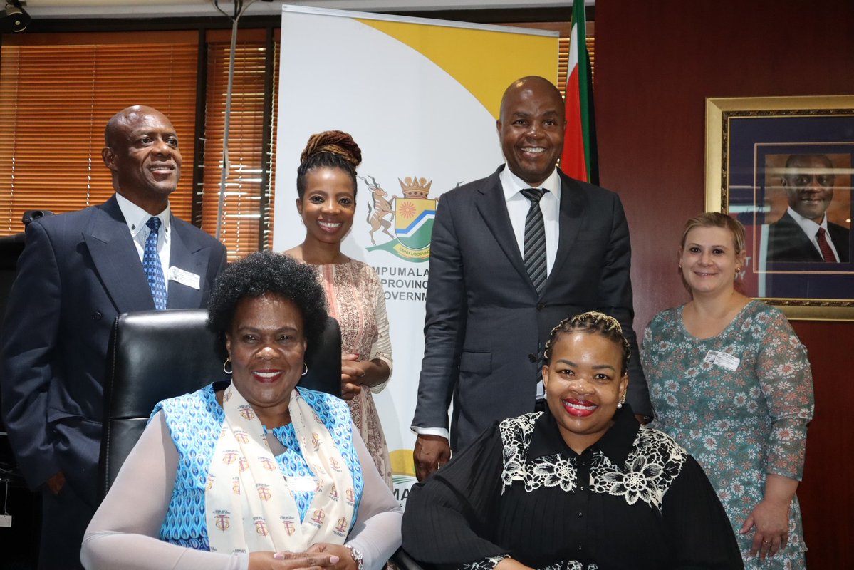 MpumalangaGov's tweet image. EXCO RECEIVED BRIEFING FROM THE PUBLIC PROTECTOR ON KEY GOVERNANCE AND ACCOUNTABILITY MATTERS

The Executive Council received a detailed presentation from the Public Protector of South Africa, Advocate Kholeka Gcaleka, on the outcomes of recent and current investigations and…