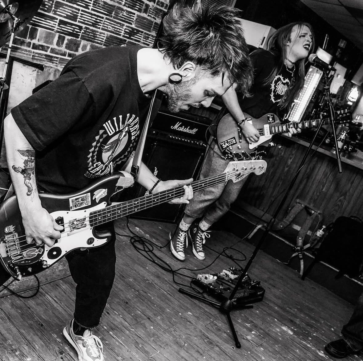 365 Days of DIY pt 2

DAY 330: <a href="/killgosling/">kill gosling</a> 

I have heard the new album. It is an absolute DIME. You all should be so damn excited for this. From the songs to the recording quality to the flow: it’s alllllll there.