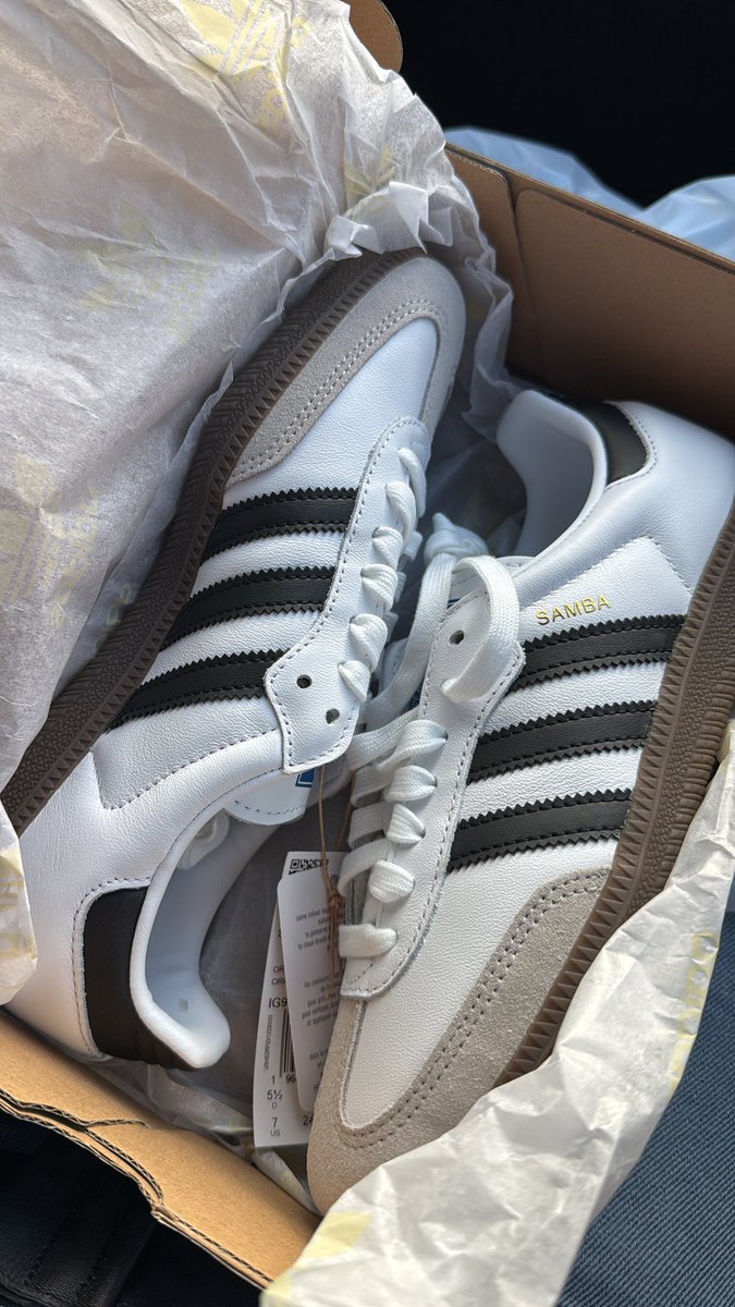 Massimk0's tweet image. me gustaron estos🎁