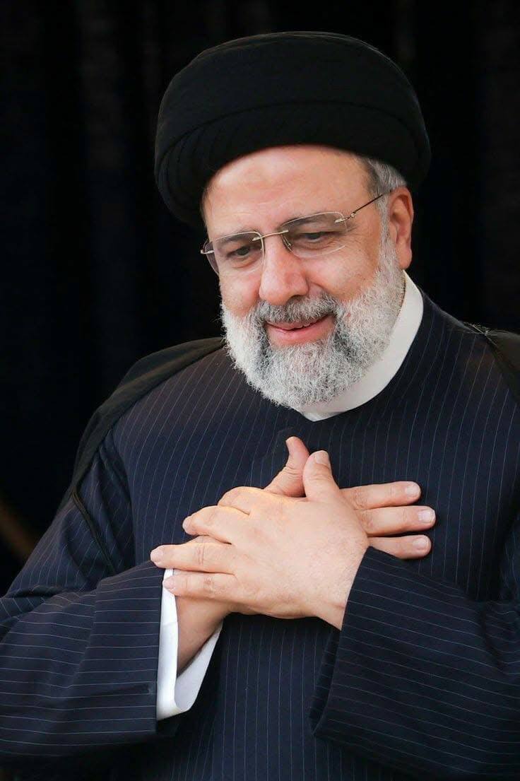 إِنَّ لِتسبيحةِ الزَّهرَّاء ‹عليها السلام› الأَثر الكبير والمُهم علىٰ حياتنا
فأَلزمُوا أَولادكُم بِالتَّعظِيم والتَّسبِيح لله، أَي أَن تَرتكز حياتُهم علىٰ الله، وأَن يتخلَّقُوا بِالتقوى حتّى لا يلحقَهُم الانحِطاط في الدُّنيا، ولا تعُوَّج أَخلاقهُم.

_الشهيد السيد إبراهيم رئيسي.