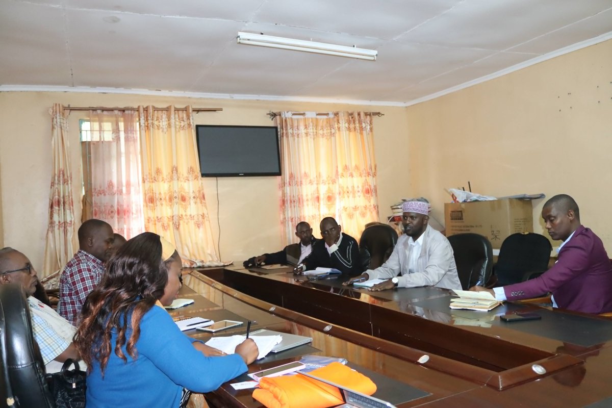 MeTAKenya2018's tweet image. Access to Medicines Platform continues to expand its scope and reach in ensuring access to quality #SRHR information and services in the ASAL region. We held a productive meeting with the Marsabit County CHMT led by the Chief Officer for Public Health and sanitation, together…
