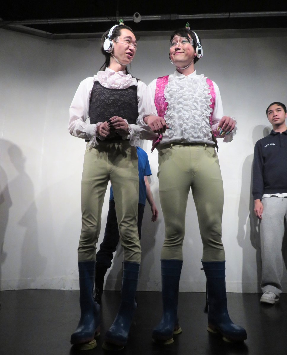 julycounter's tweet image. #水曜がっちゃんこ #35
シンクロニシティさんによるプルペコさんとの交流エピソード。
身長が高いのにバネみたいなブーツを履いているので、とにかくデカさがインパクトあります。

#プルペコ
#がっちゃんこ