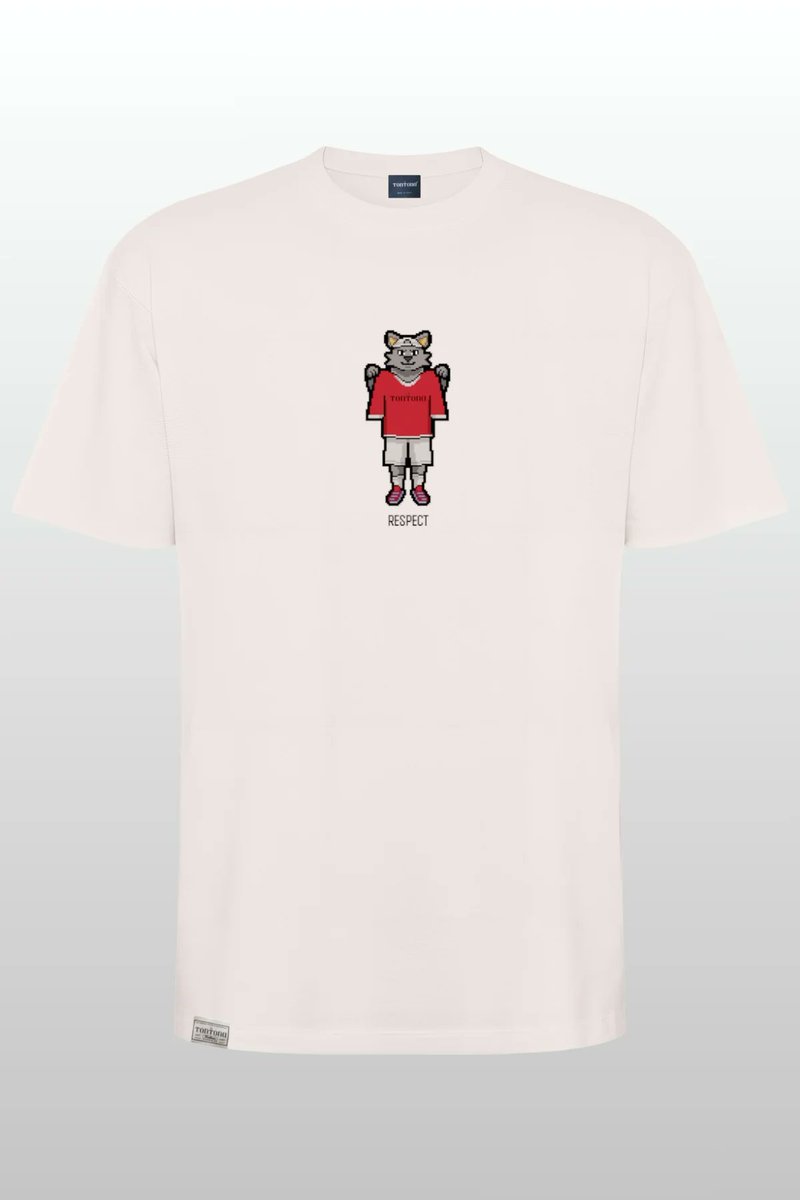 Camisetones que me acabo de pillar de los amigos de <a href="/LaTontona_/">La Tontona</a> 🐺🍔, a flexear padelfrikismo con estilo 😮‍💨

Aprovechen que están de Black Week, descuentos en todas sus prendas hasta este domingo 30.

Hay cositas guapas ✨latontona.com