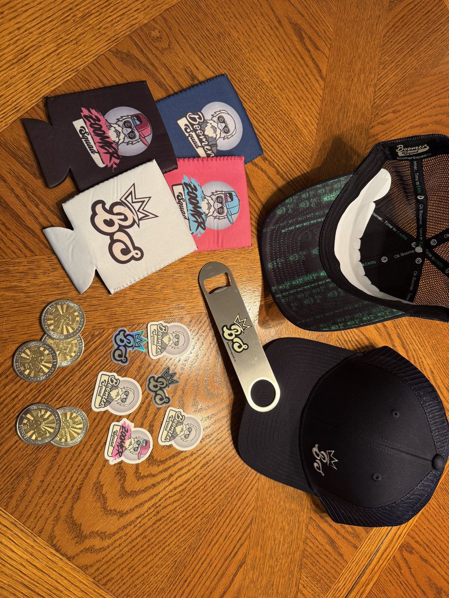 papabigfoott's tweet image. Huge shout out to @ElderKarl68 and the team @BoomerSquadNFT1 received my swag goodies pack today !! Got to say the hats are high quality 💯 thank you guys for thinking of me