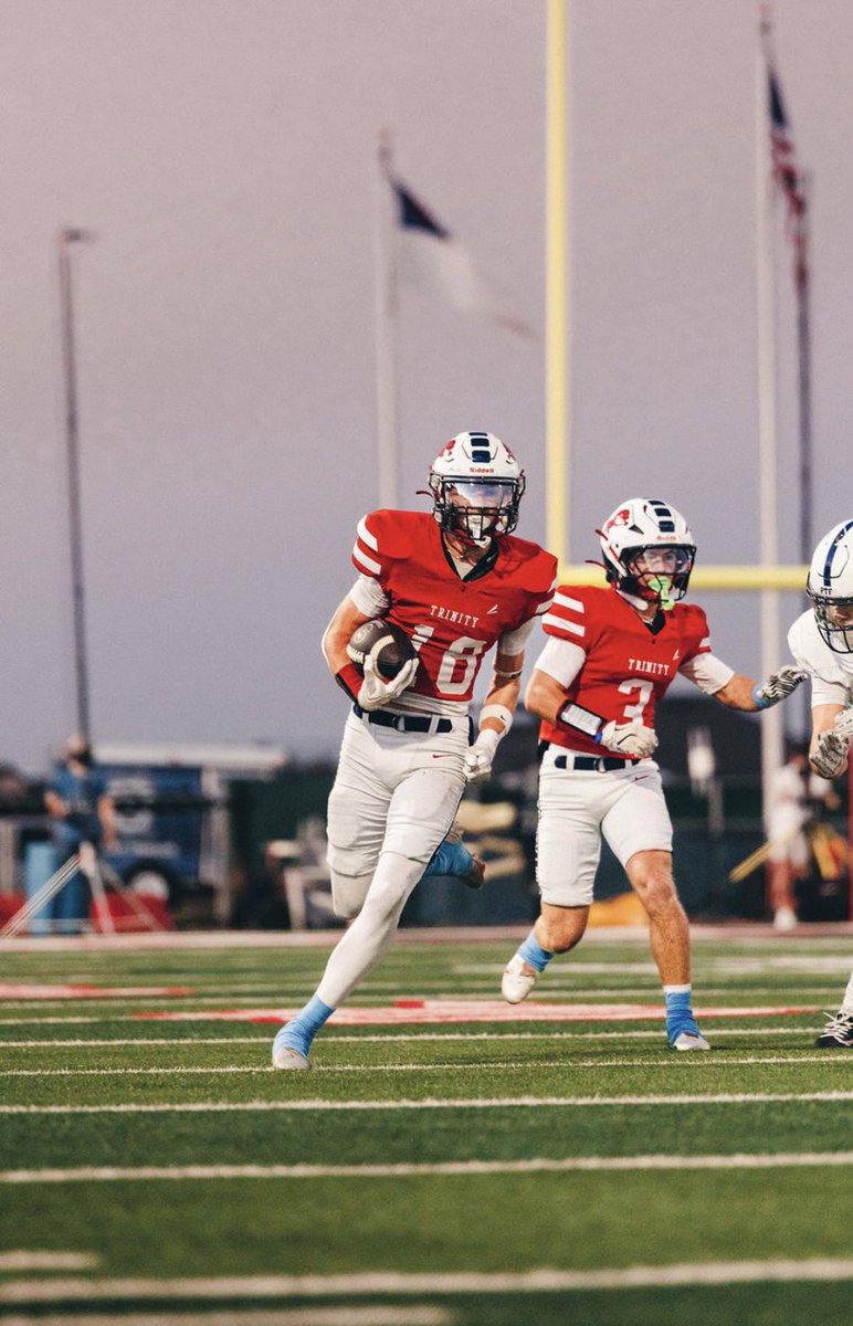 DawsonAshley_18's tweet image. I’ll be @BUFootball this weekend. Thanks for the invite @CoachDaveAranda, @CoachPowledge, @CoachDBaker81, @LarryBaylorFB, @ahunt90, @JakeSpavital, and @CallieCam_ 

@hurdle4Him @CoachWhiteDB1 @806hsscmedia @BenjaminGolan @LoneStarPrepsTX @RandyRosetta @GPowersScout @TFloss32…