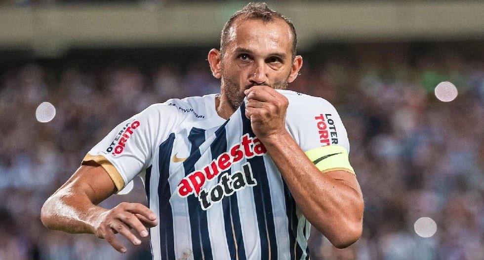 ErrorArbitralTR's tweet image. Se le pueden cuestionar algunas cosas, pero Hernán Barcos demostró ser un PROFESIONAL y siempre poner a Alianza Lima primero.

Los Navarro deben preferir otro perfil de jugadores, supongo.