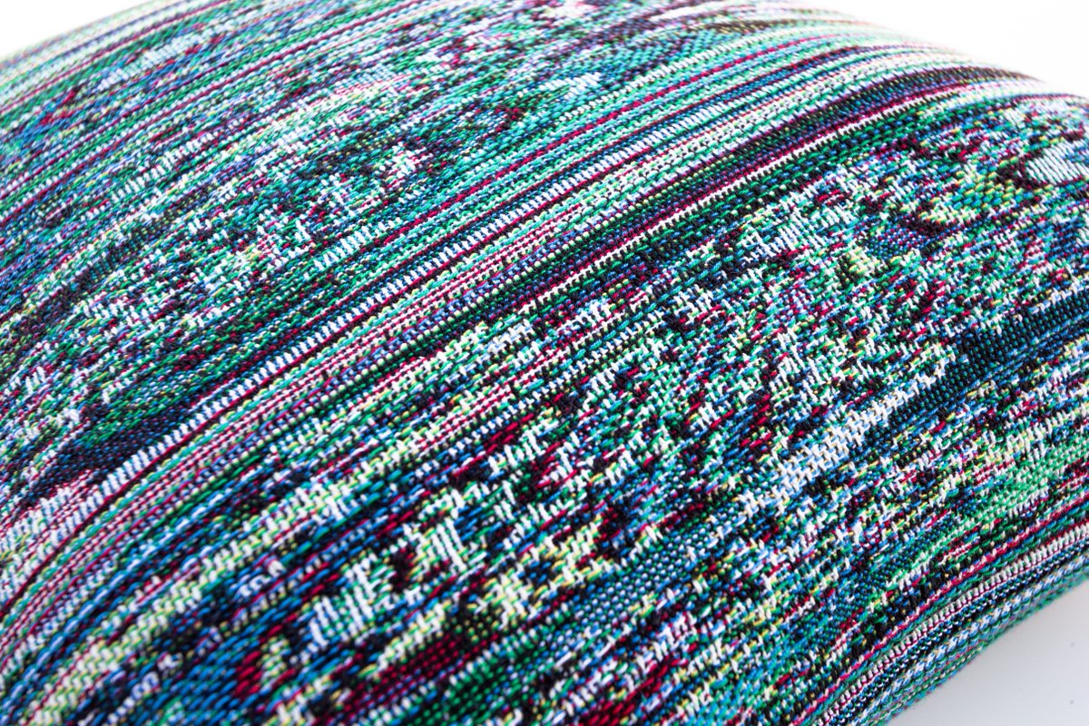 GlitchTextiles's tweet image. SARS-CoV-2 Collection

1. Nucleocapsid Warped 10 Pillow - Detail
2. Nucleocapsid Warped 10 Pillow - Front
3. SARS CoV-2 Diagonal Pillow - Front

glitchtextiles.com

#datavis #dataviz #dna #covid19 #processing #glitchtextiles #textiles #textiledesign #textileart #woven