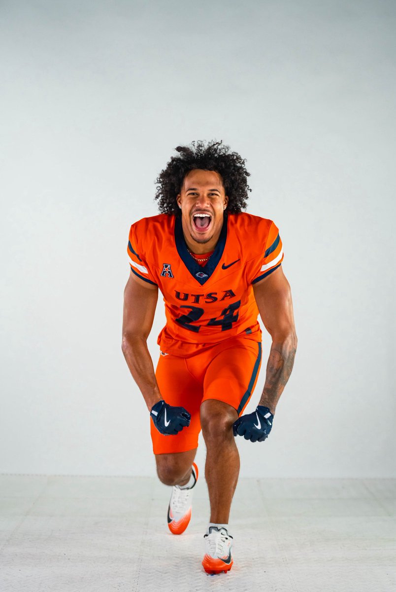 Xavier_Walton_'s tweet image. Thank you @UTSAFTBL for an amazing visit!
