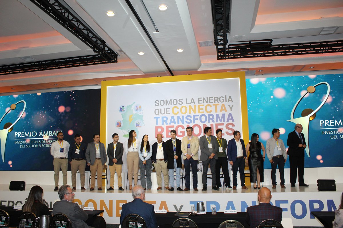 Image for the Tweet beginning: ¡Ya tenemos ganadores de los