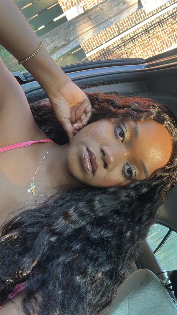 Unapologetic Queen✨ tweet media