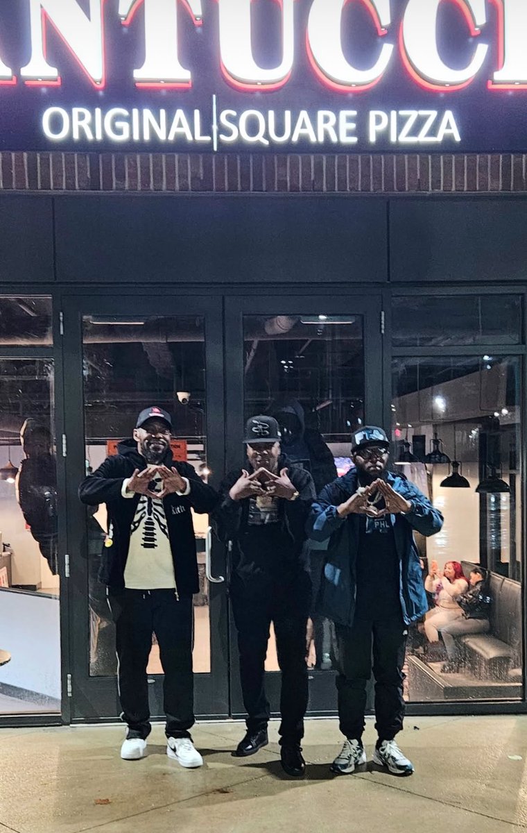 2Cool2Blog's tweet image. Memphis Bleek &amp;amp; Beanie Sigel link up after not getting along in the past