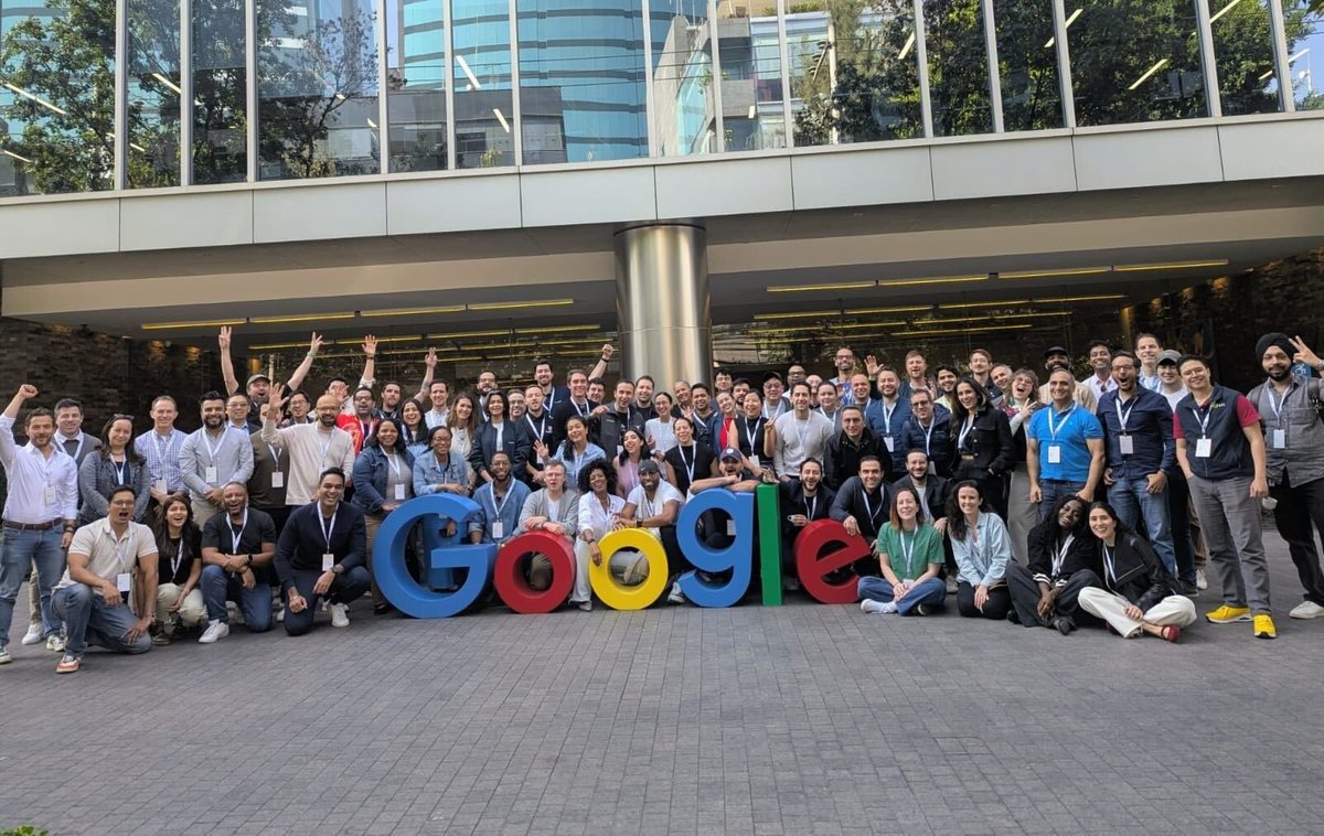 MultimodalAI's tweet image. Multimodal 🤍 Google Accelerator

Our Product Manager Fernanda represented Multimodal at the Google for Startups Accelerator in Mexico City.

From city tours and ice-breaker games to late-night karaoke, the Google team created an atmosphere where real connections formed fast.

We…