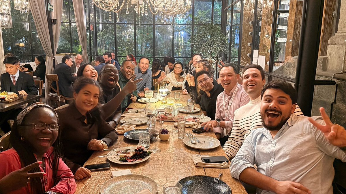 MultimodalAI's tweet image. Multimodal 🤍 Google Accelerator

Our Product Manager Fernanda represented Multimodal at the Google for Startups Accelerator in Mexico City.

From city tours and ice-breaker games to late-night karaoke, the Google team created an atmosphere where real connections formed fast.

We…