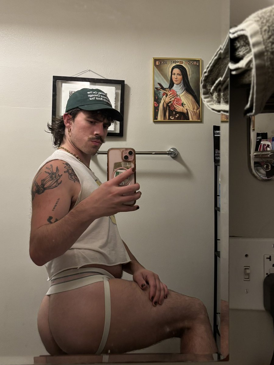 plutosinferno's tweet photo. so are you gonna try to bend me over orrrrrrrrrr???? https://t.co/xuPqgz6IG4
