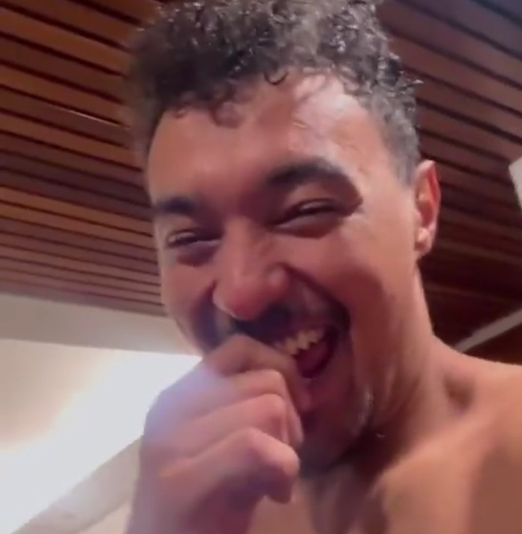 lua_brekker's tweet image. o didico sacando no leo lukas