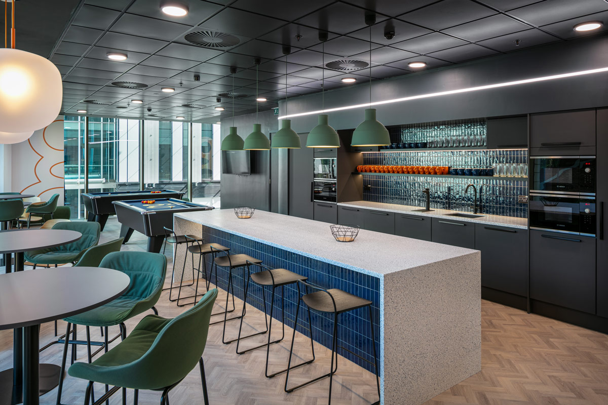 ADTWorkplace's tweet image. Collaboration is no longer a buzzword. It is a fundamental part of how modern teams operate, yet many workplaces still struggle to create environments that genuinely support it.

Our latest article explores how to design a collaborative workspace that actually works. Rather than…