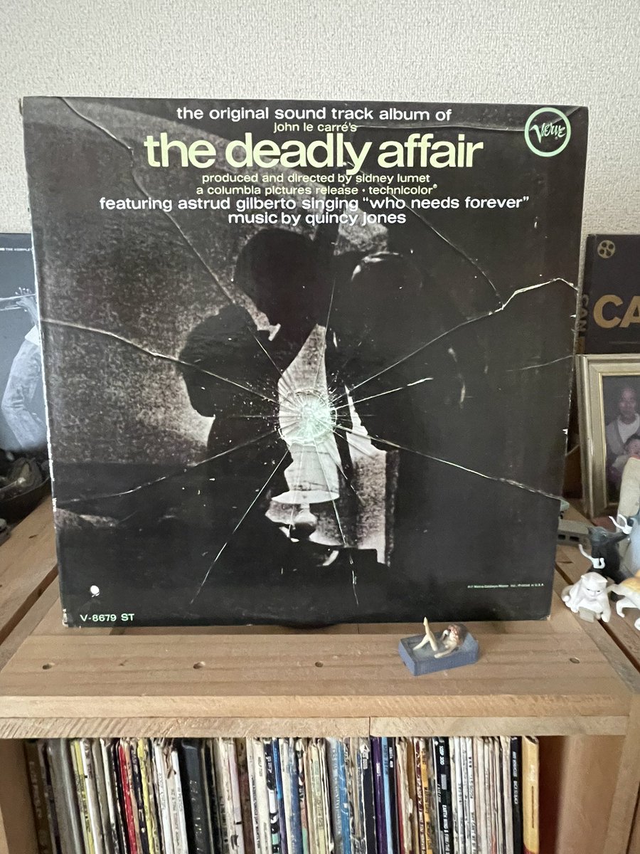 #闇に煌めく光ジャケ貼ろうぜ