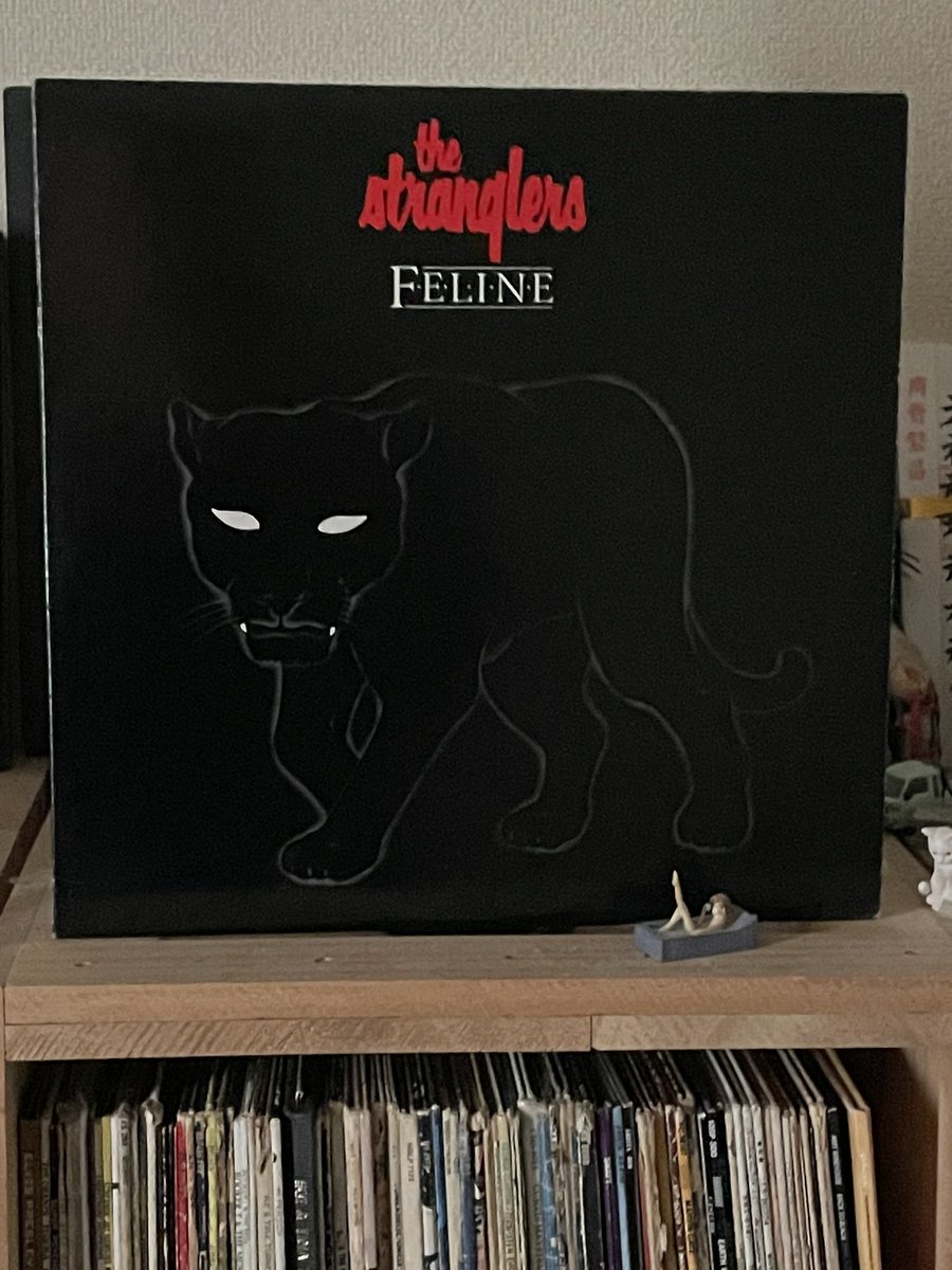 #闇に煌めく光ジャケ貼ろうぜ