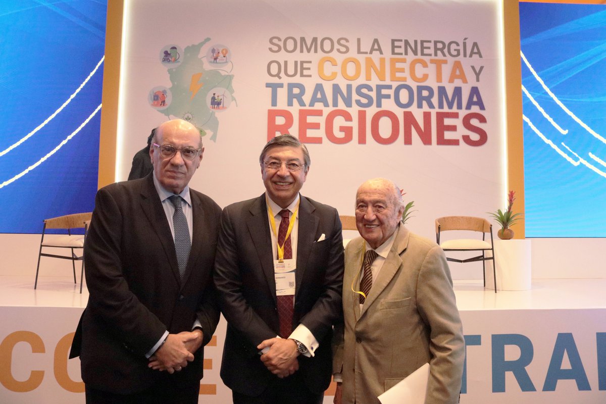 El Dr. <a href="/JHPedraza/">Jorge H. Pedraza</a>, Presidente Ejecutivo de <a href="/CC_Energia/">CC Energía</a>, participó en las XXI Jornadas de Distribución y se sumó al diagnóstico presentado por el Dr. <a href="/JoseCManzur/">José Camilo Manzur</a> en la apertura del evento.⬇️