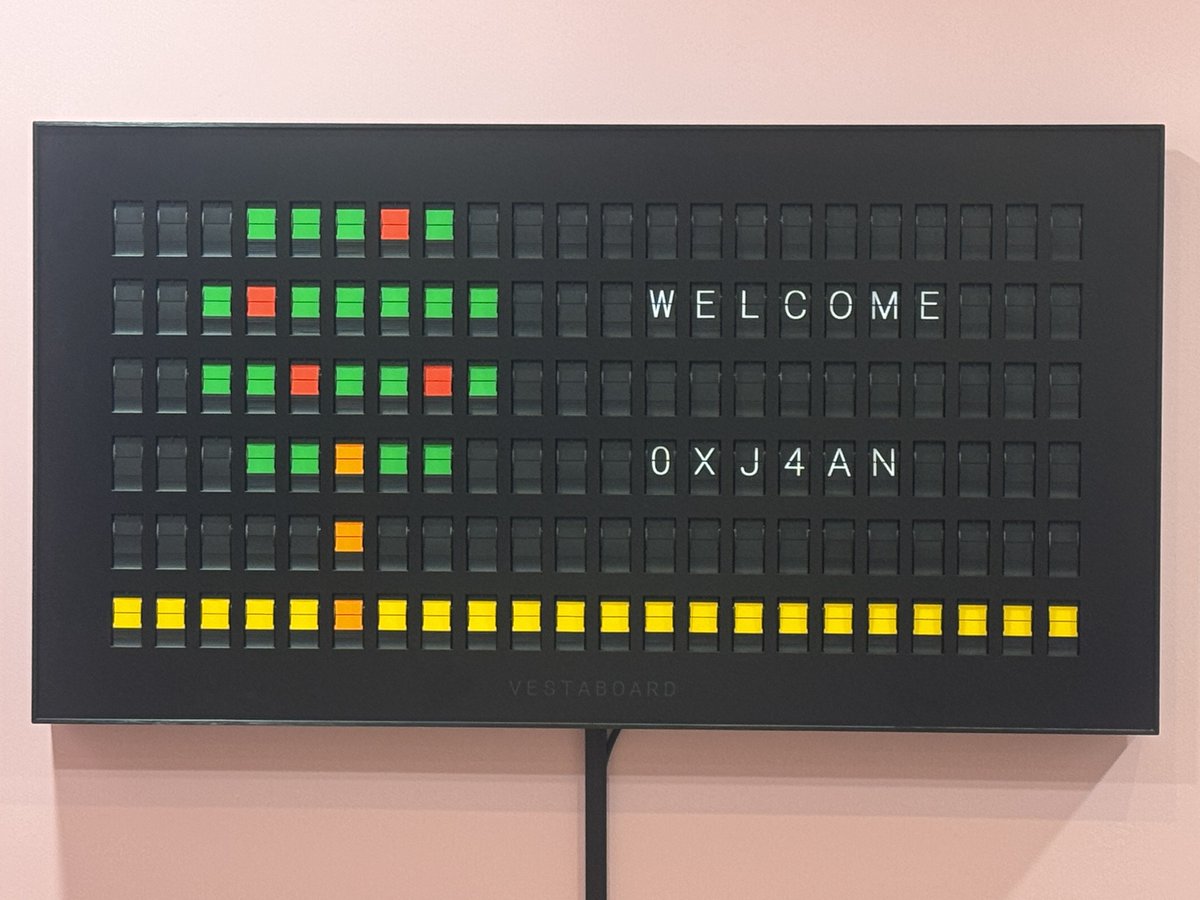 0xj4an's tweet image. Lo mejor de #Devconnect llego después de todo. Visita a las oficinas de @poap 🥰🥳 gracias a @worthalter por sacar unos minutos de su tiempo después de esta larga semana de sufrimientos con WiFi Issues y CloudFare.