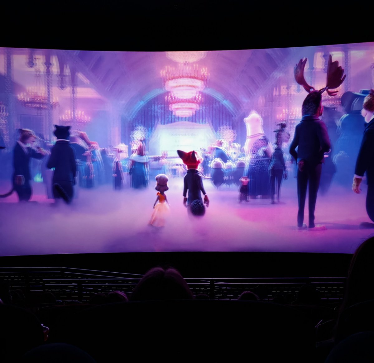 I'm not a fan but I had a free ticket. I liked the quality of the 3D animation. #Zootopia2