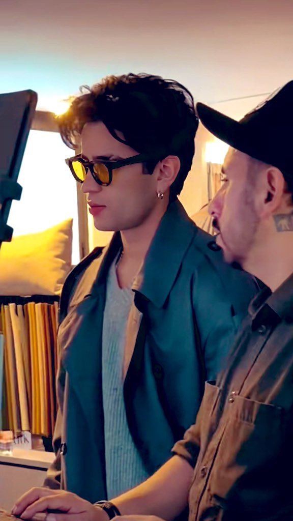 Marian_Perez9CA's tweet image. 🕶️❤️

AARON MERCURY X ESTILODF
#AaronMercury