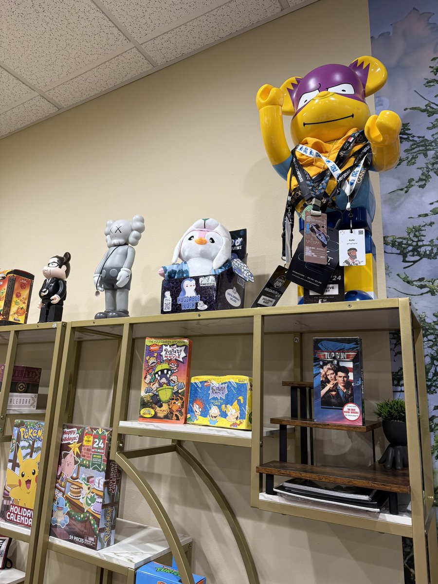 A real life #web3 retailer???
Our location gets about 1.4 million tourists annually…

Feat: <a href="/pudgypenguins/">Pudgy Penguins</a> <a href="/doodles/">doodles</a> <a href="/BoredApeYC/">Bored Ape Yacht Club 🍌</a> <a href="/GamifiedShow/">Gamified</a> <a href="/GSHOCK_OFFICIAL/">G-SHOCK</a> <a href="/takashipom/">takashi murakami</a> <a href="/DeGodsNFT/">DeGods</a> and <a href="/PogDigital/">POG ®</a>!!

When <a href="/veefriends/">VeeFriends</a>? <a href="/garyvee/">Gary Vaynerchuk</a>